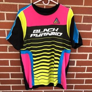 Black Pyramid multi color t-shirt